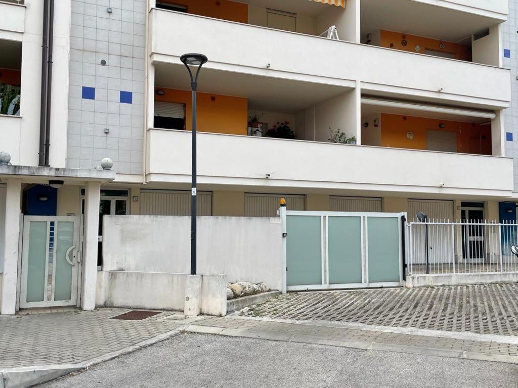 Montesilvano MarinaAttico Petfriendly Con Terrazzo, Via Del Borgo公寓 外观 照片